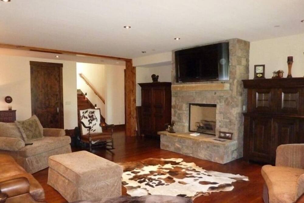 Photo of Bedroom in Wilson