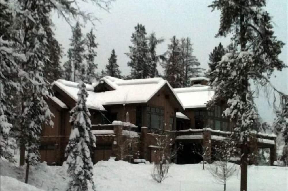 Photo of Outdoor in Wilson