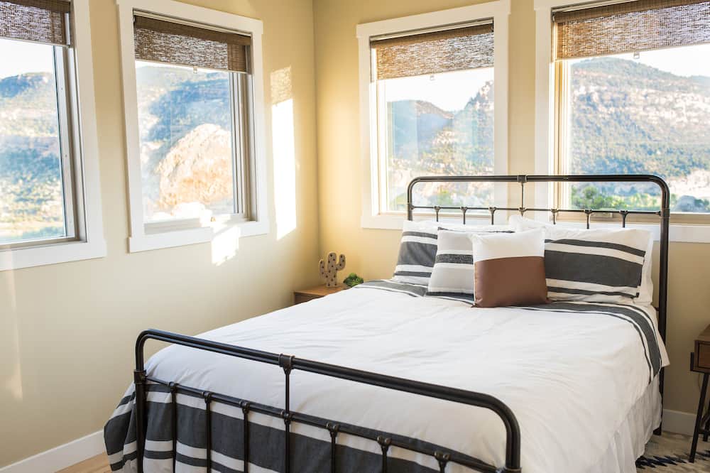 Photo of Bedroom in Escalante