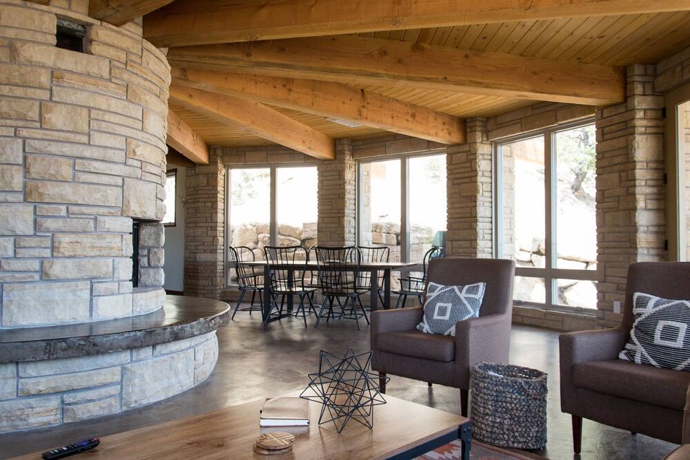 Photo of Livingroom in Escalante