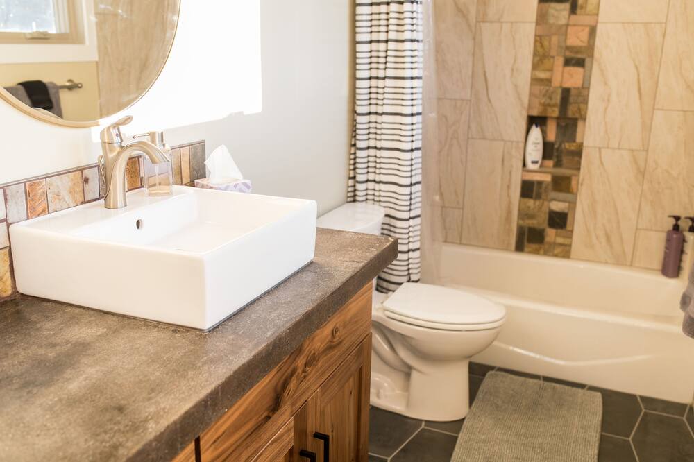 Photo of Bathroom in Escalante