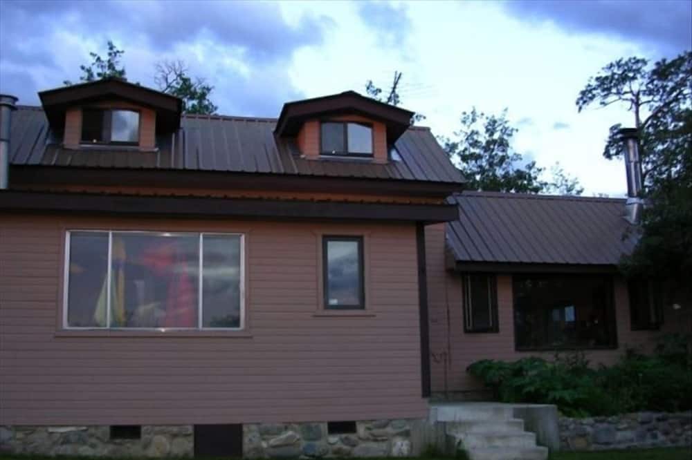 Photo of Outdoor in Babb