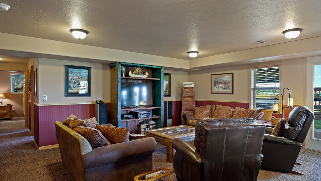 Photo of Livingroom in Victor