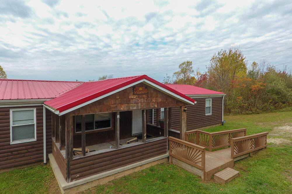 Photo of Outdoor in Nelsonville