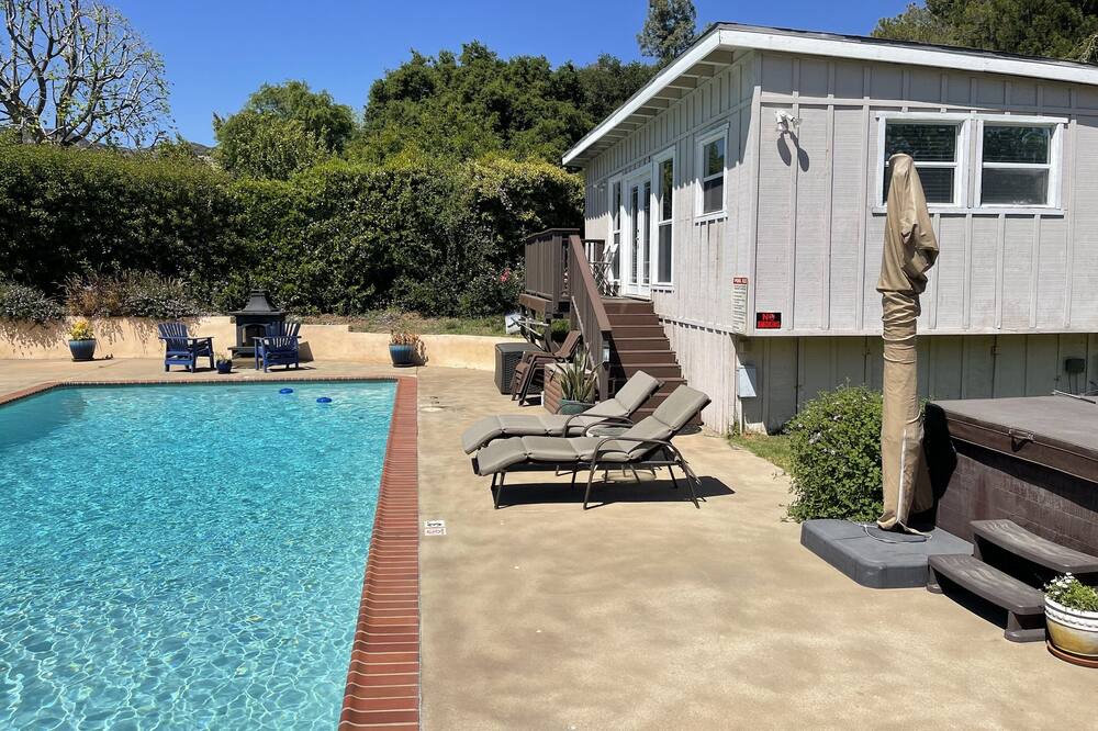 Photo of Outdoor in Altadena