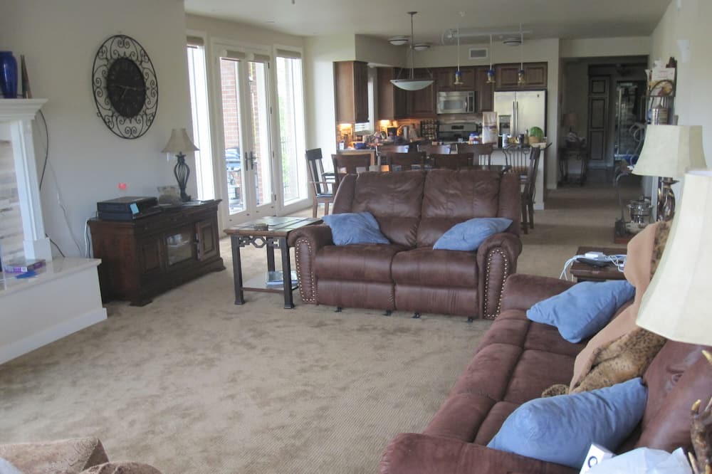 Photo of Livingroom in Post Falls