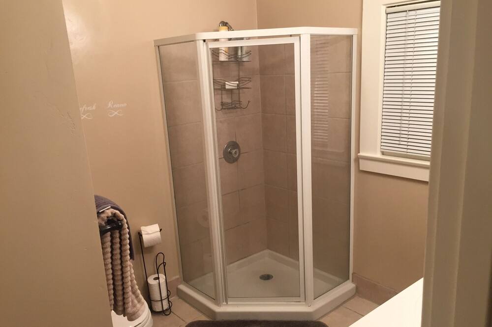 Photo of Bathroom in Kensington