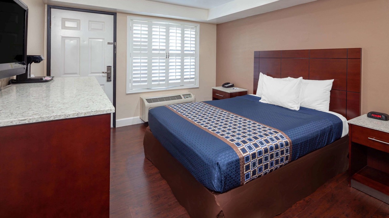 Photo of Bedroom in Harbor