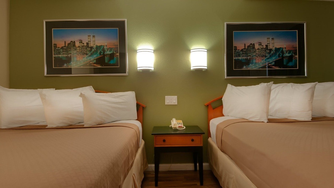 Photo of Bedroom in Oildale