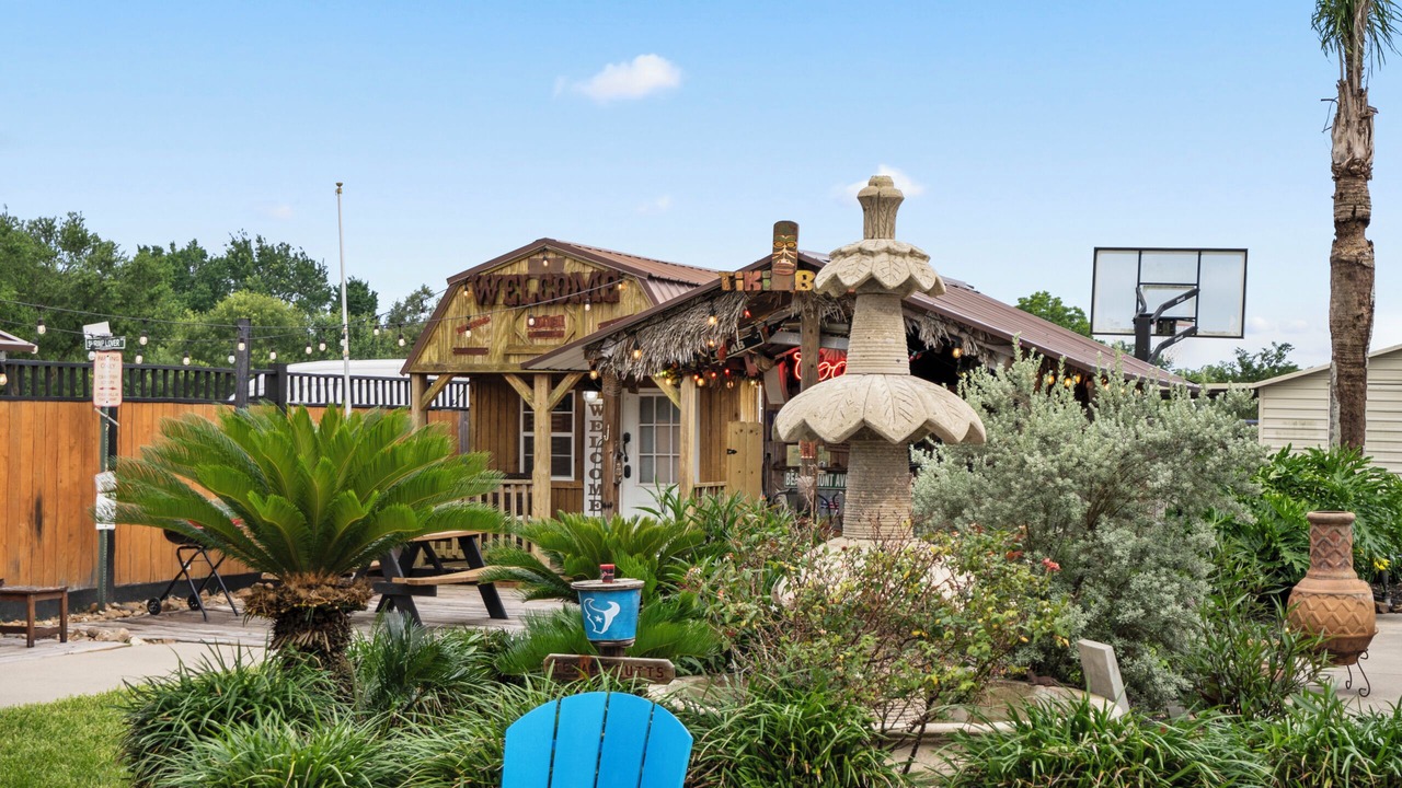 Photo of Outdoor in Alvin