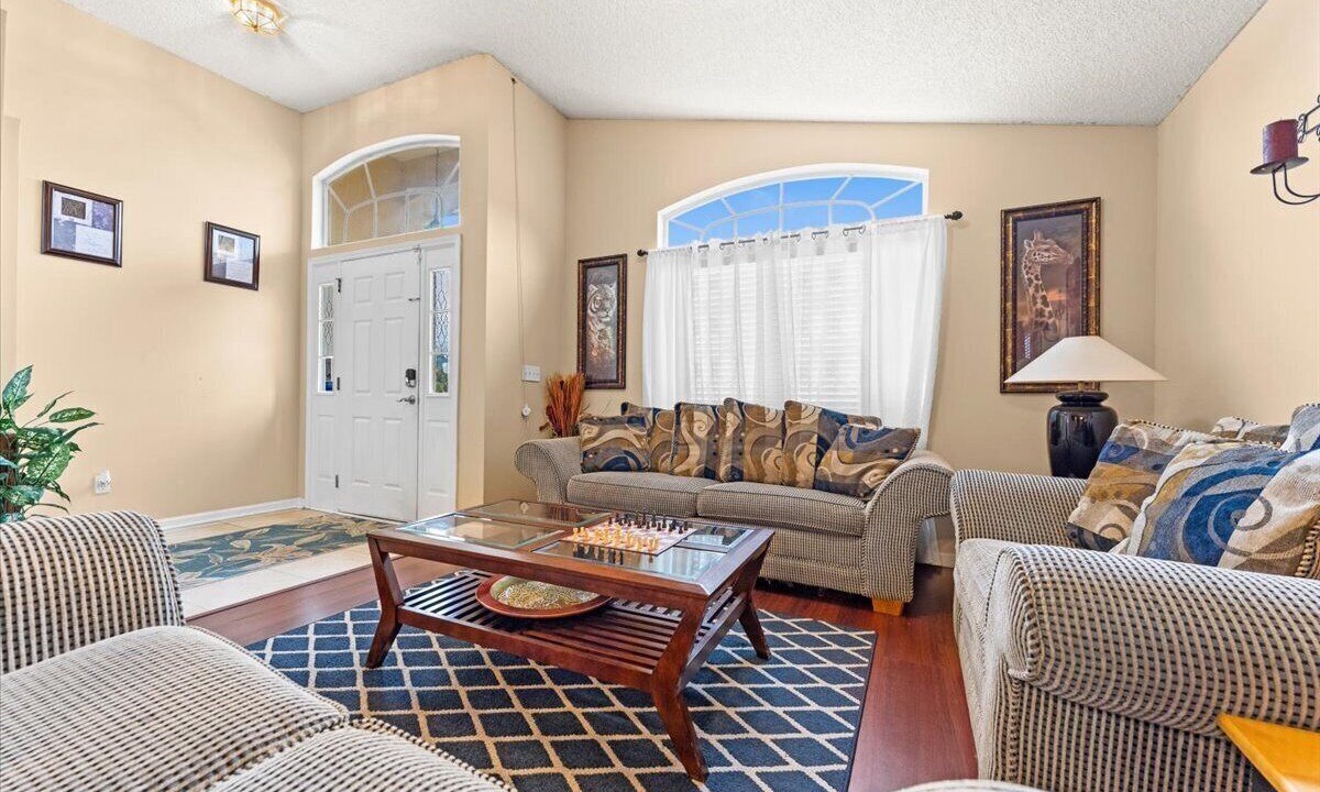 Photo of Livingroom in Northside