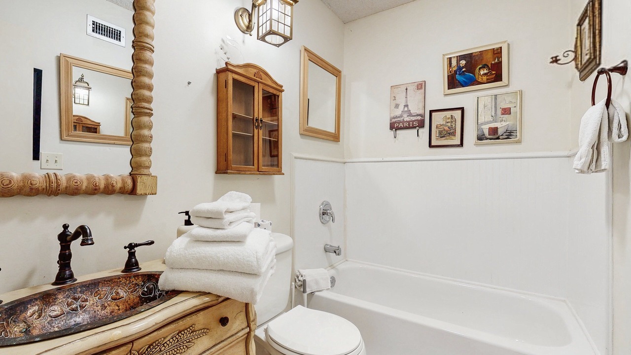 Photo of Bathroom in Fernandina Beach