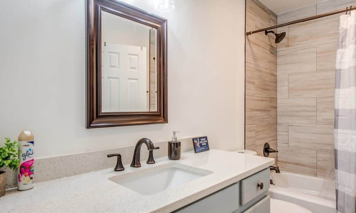 Photo of Bathroom in University District