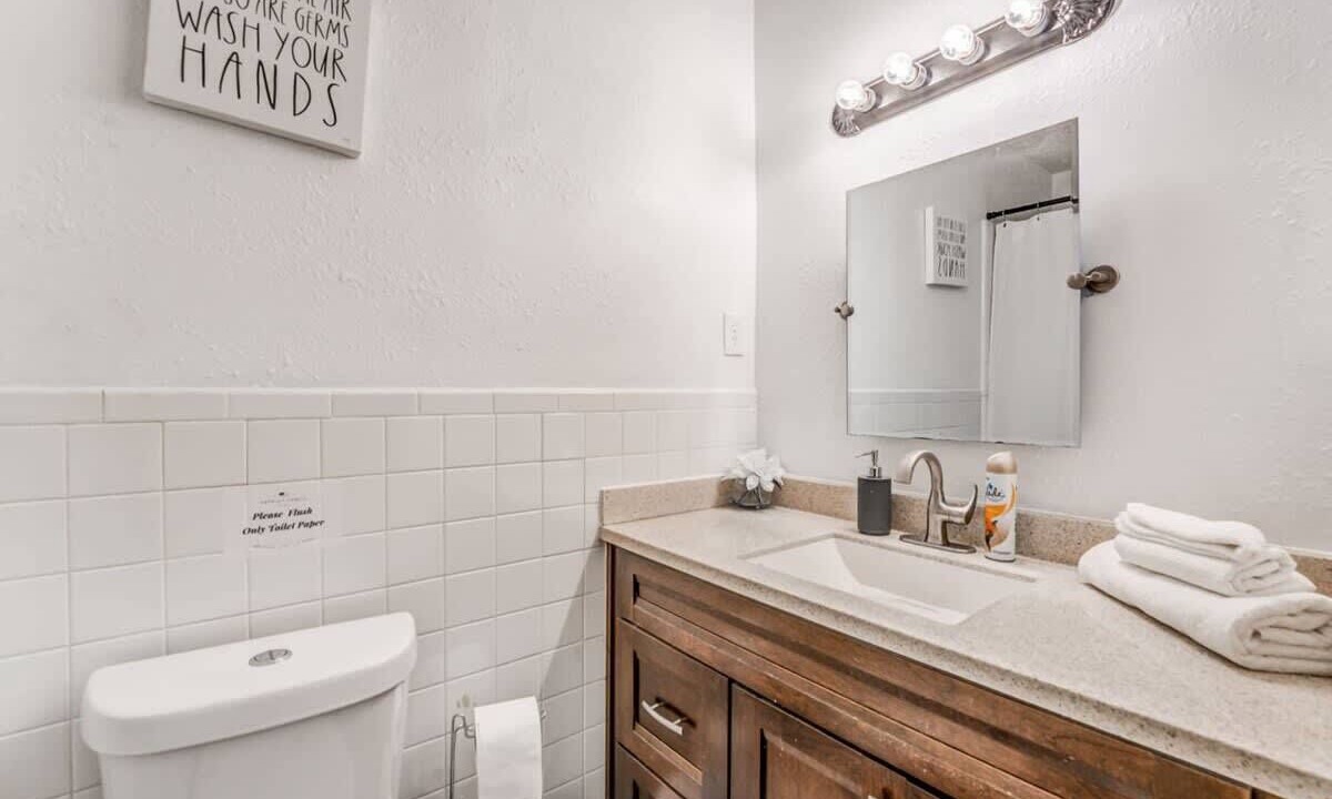 Photo of Bathroom in Hickory Hill