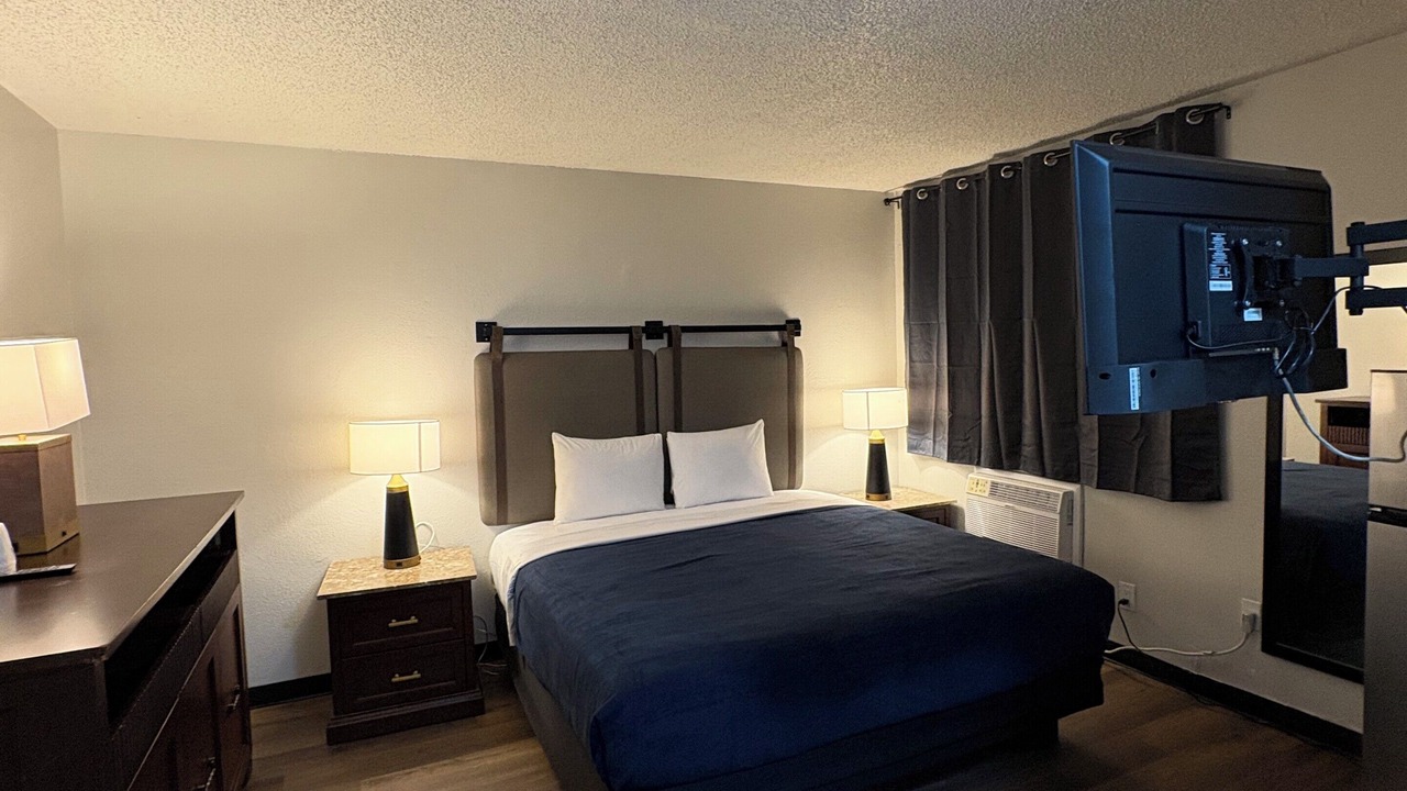 Photo of Bedroom in North Hollywood