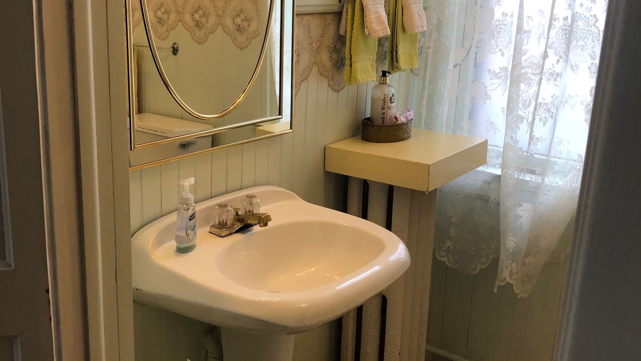 Photo of Bathroom in Anaconda