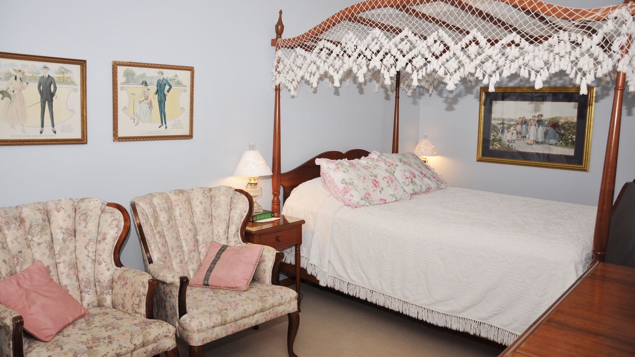 Photo of Bedroom in Homestead