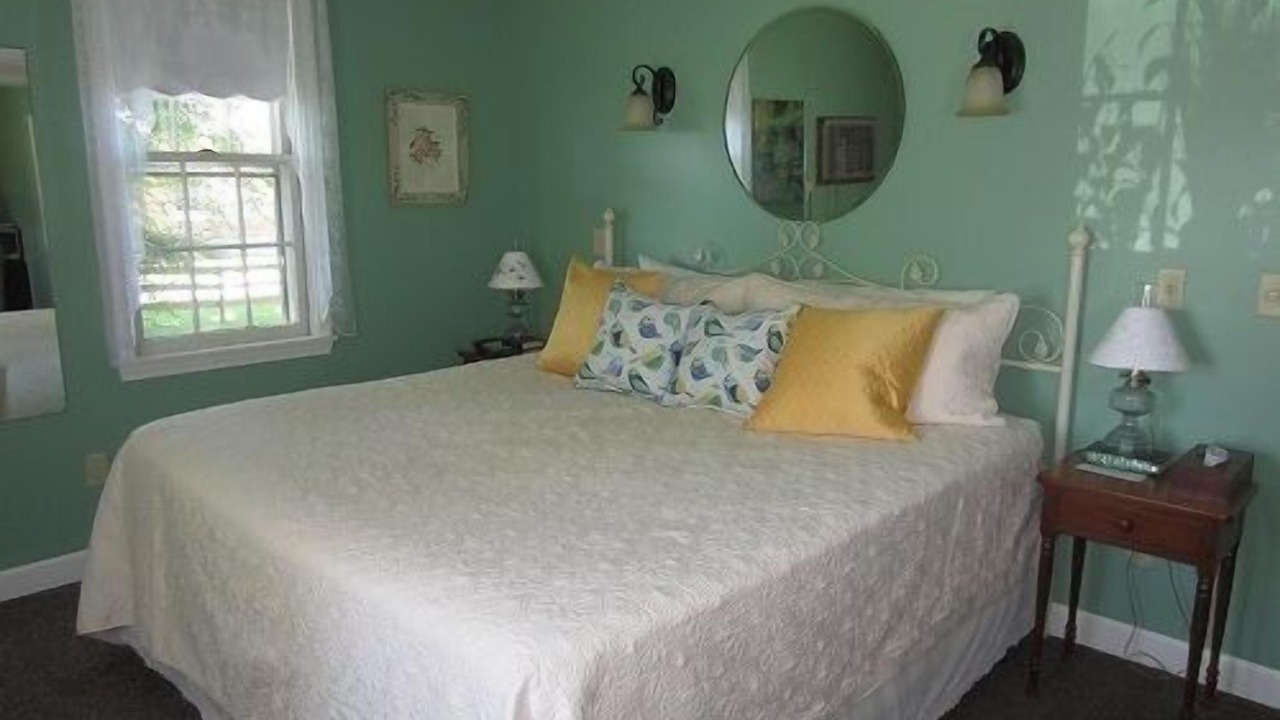 Photo of Bedroom in Homestead