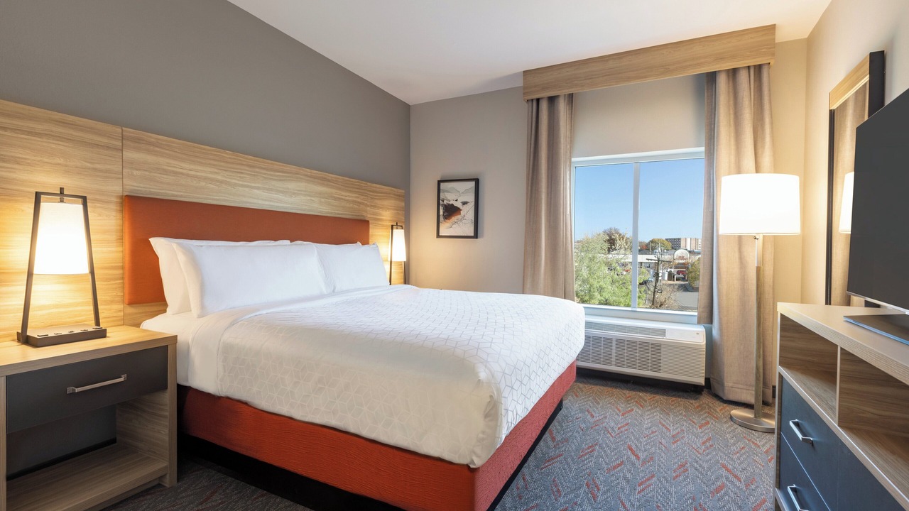 Photo of Bedroom in Billings