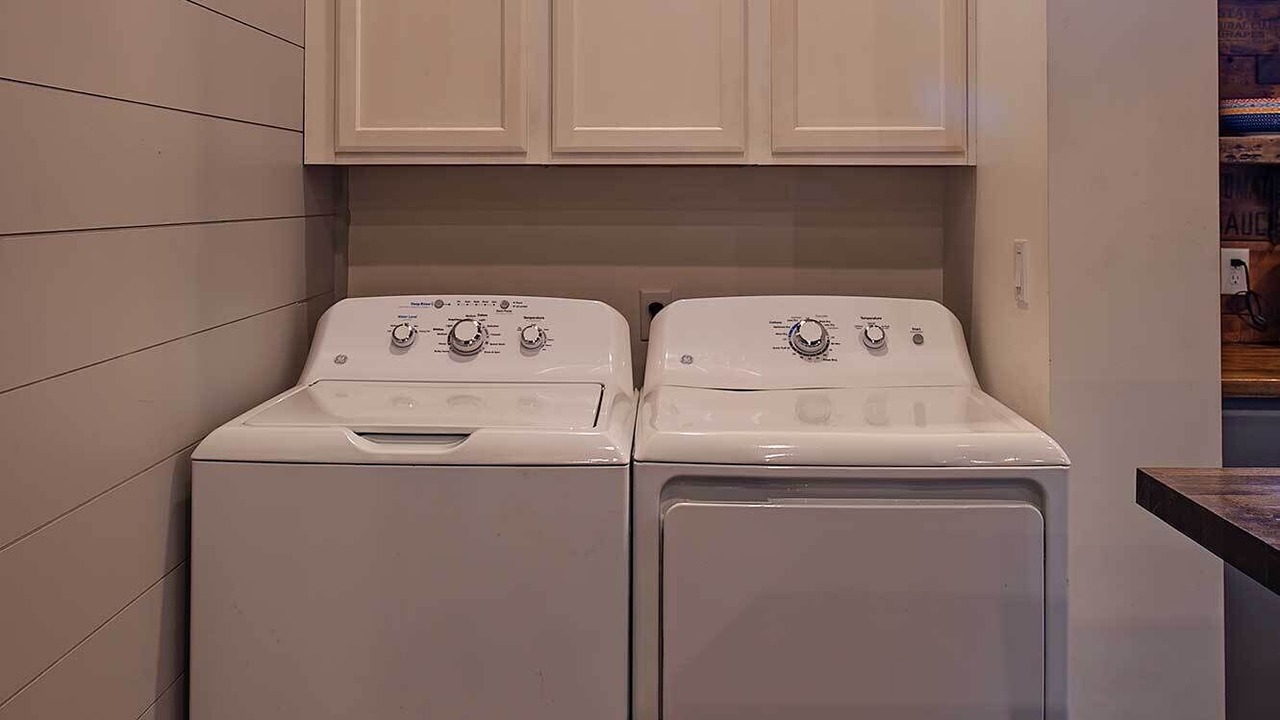 Photo of Bedroom in Lookout Valley Neighborhood Association