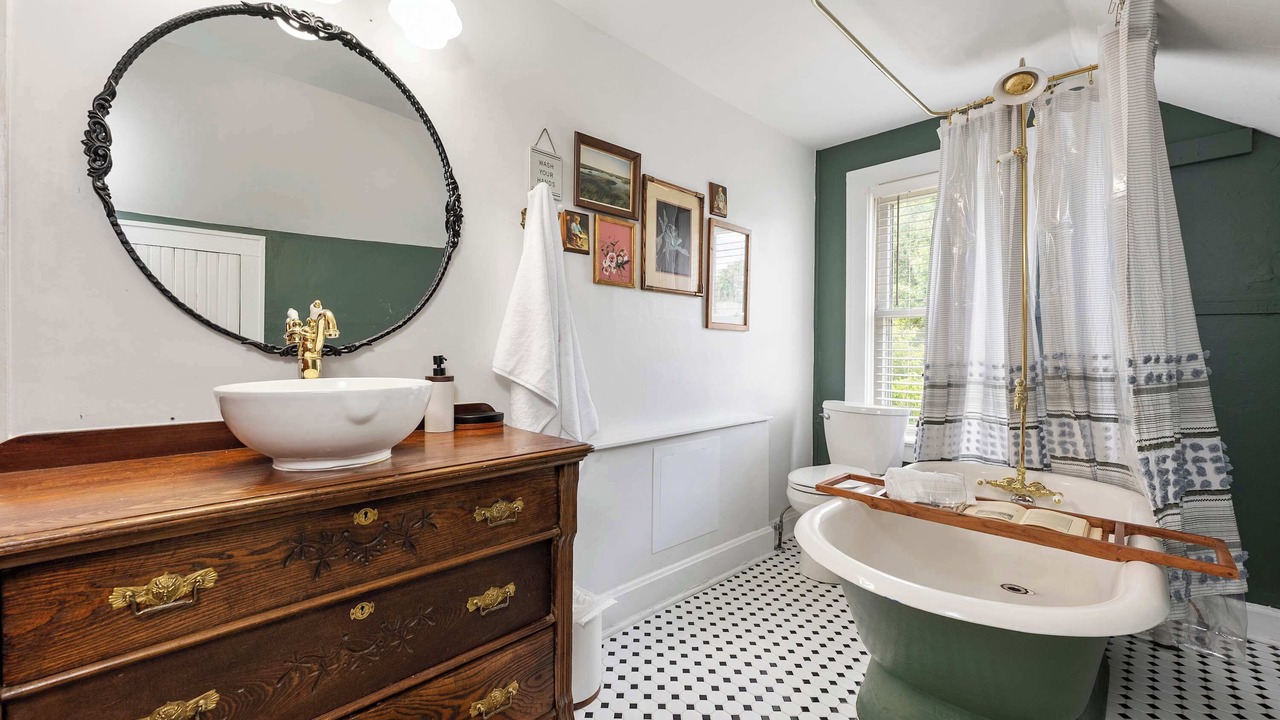 Photo of Bathroom in German Village