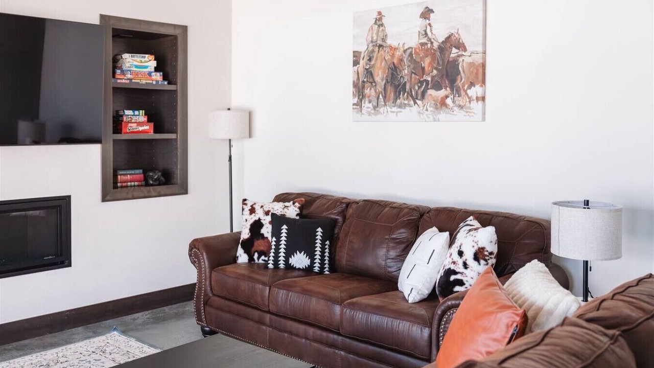 Photo of Livingroom in McAllister