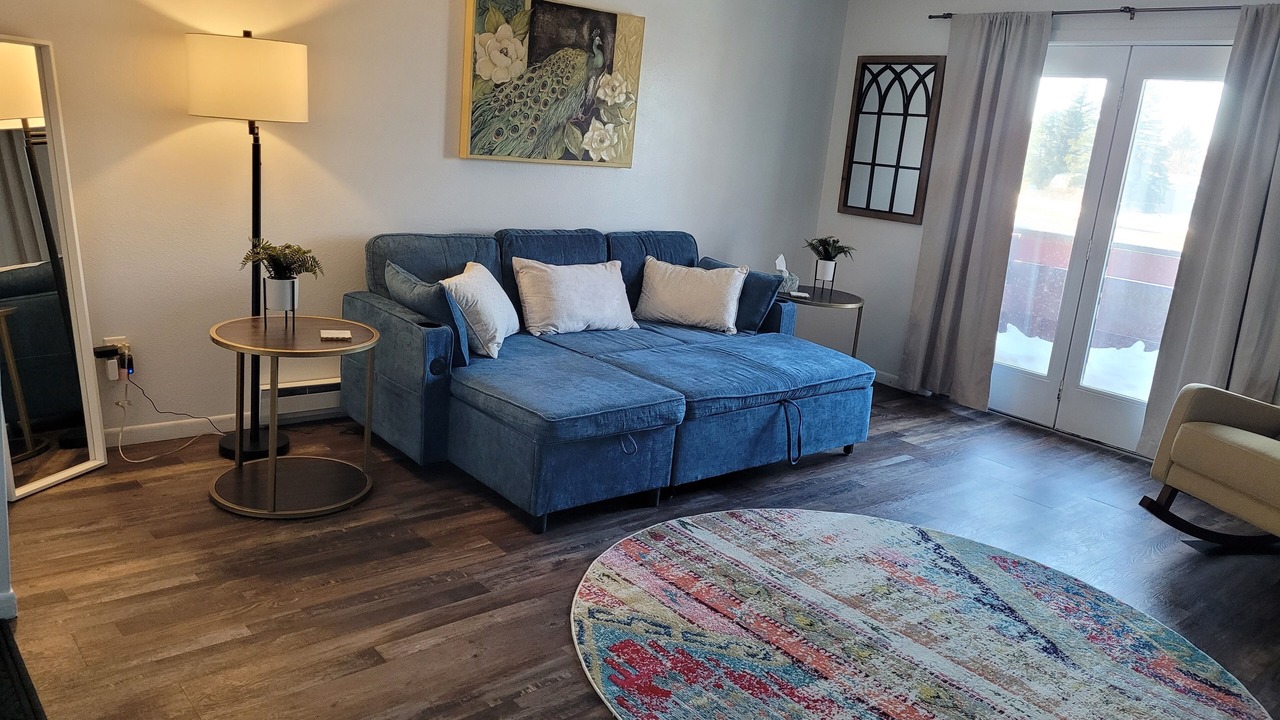 Photo of Livingroom in Minot