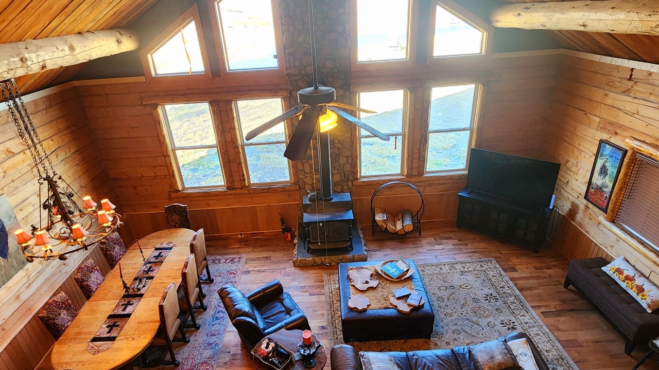 Photo of Livingroom in Daniel
