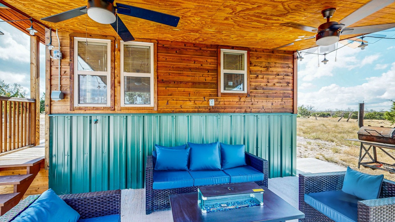 Photo of Livingroom in Harper