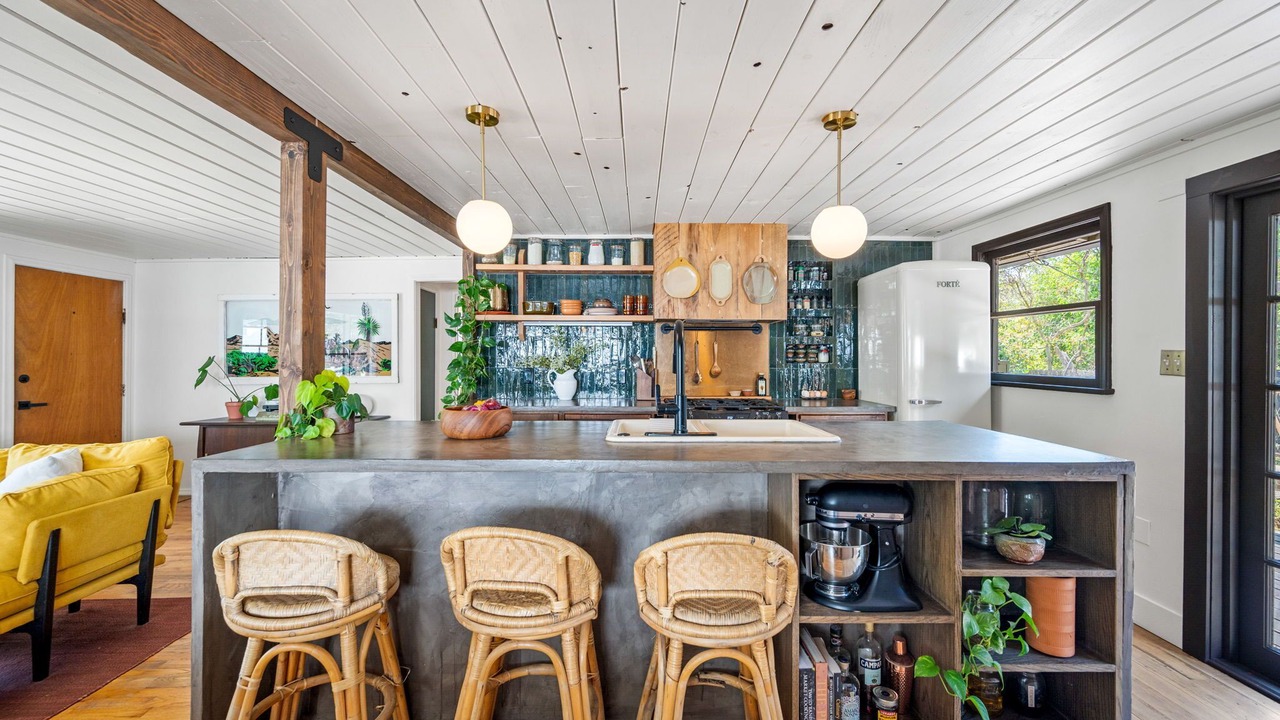 Photo of Kitchen in Depot Bench