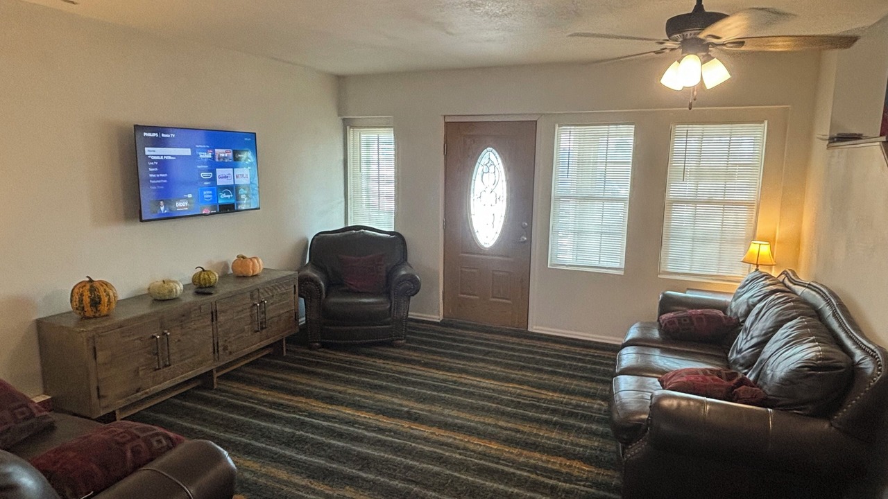 Photo of Livingroom in Laramie