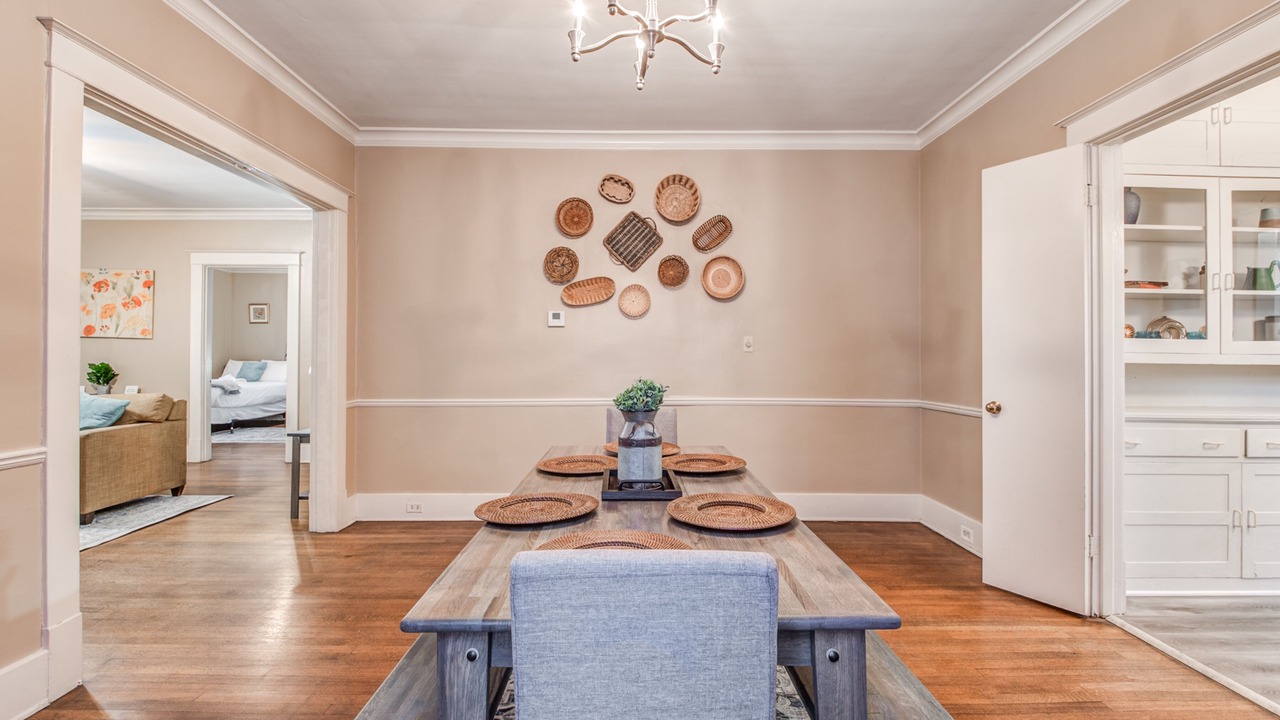 Photo of Livingroom in Evergreen