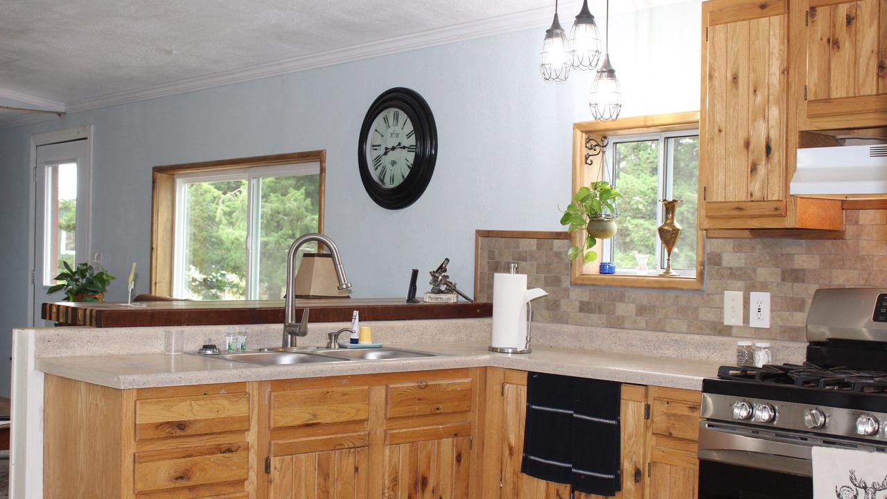 Photo of Kitchen in White Sulphur Springs
