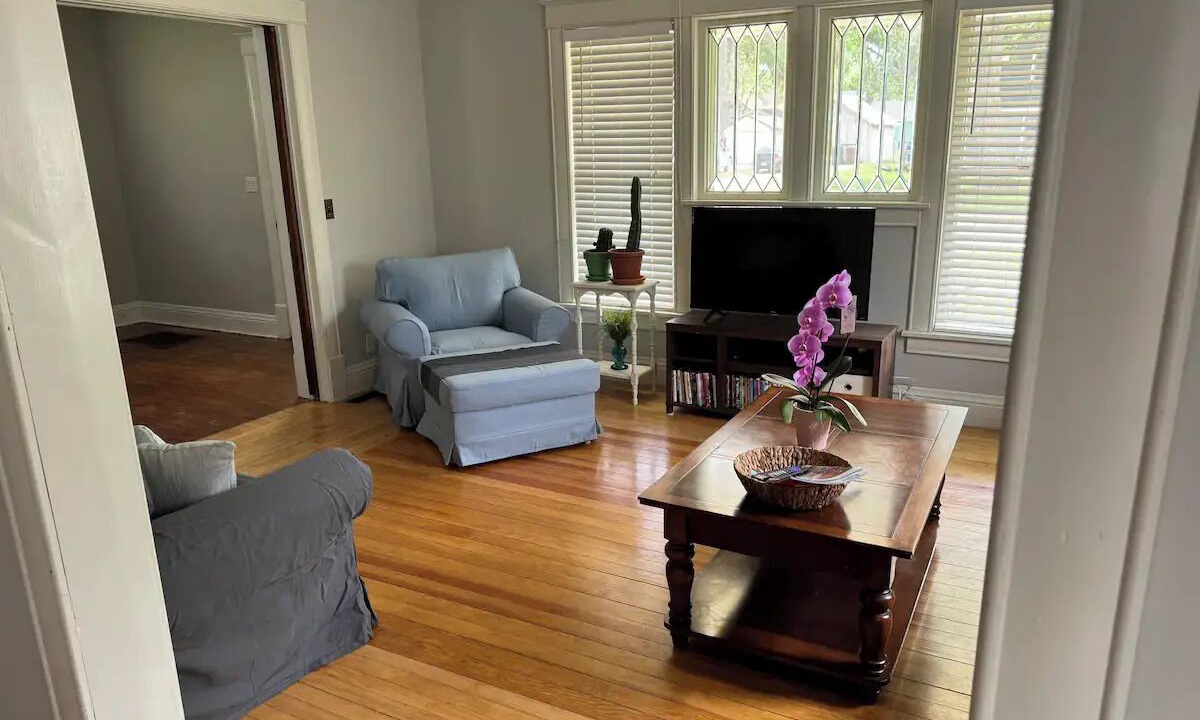 Photo of Livingroom in Brookings