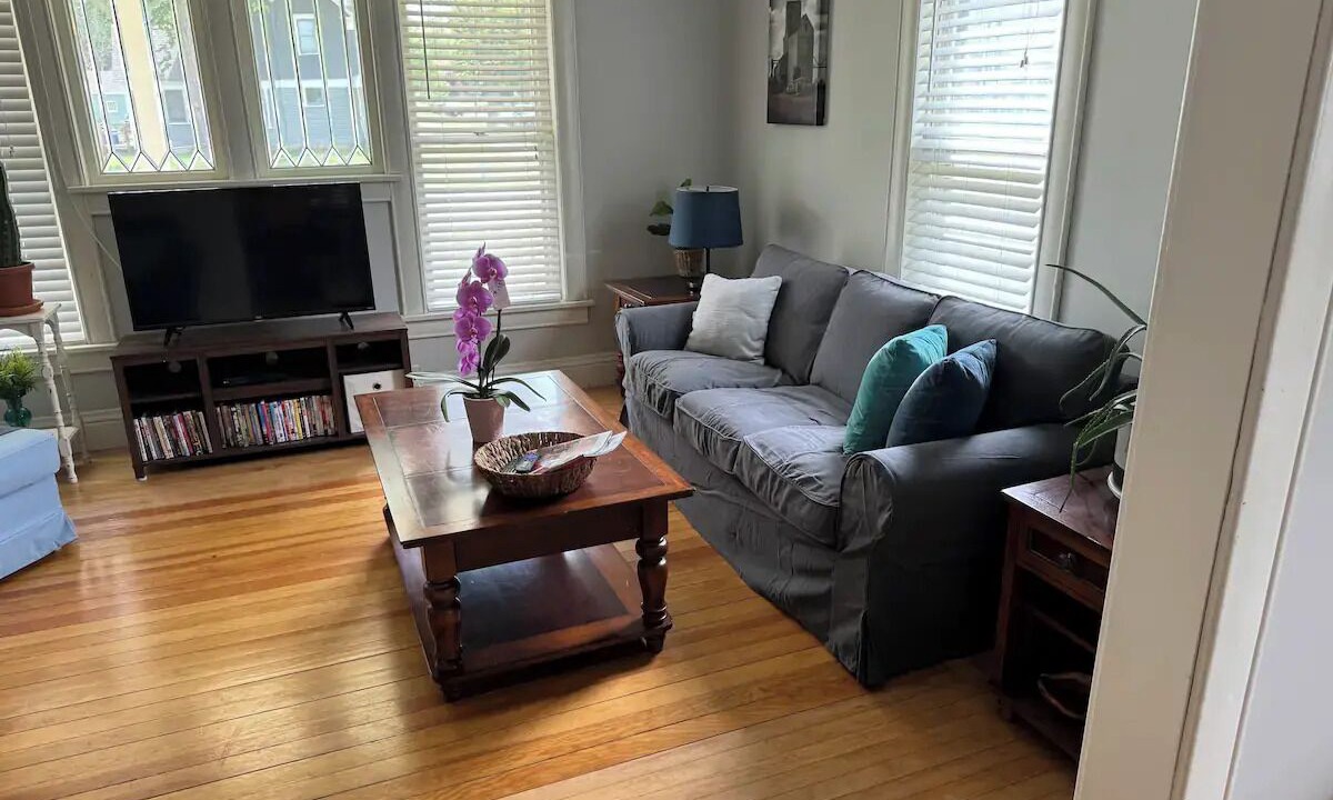 Photo of Livingroom in Brookings