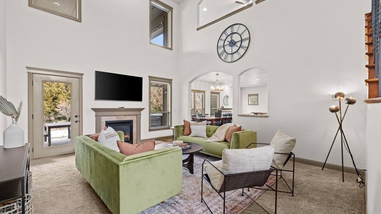 Photo of Livingroom in Southeast Boise