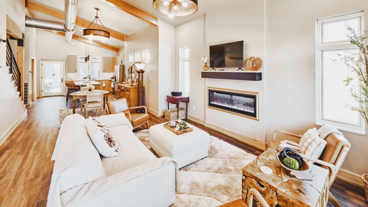 Photo of Livingroom in Sheridan