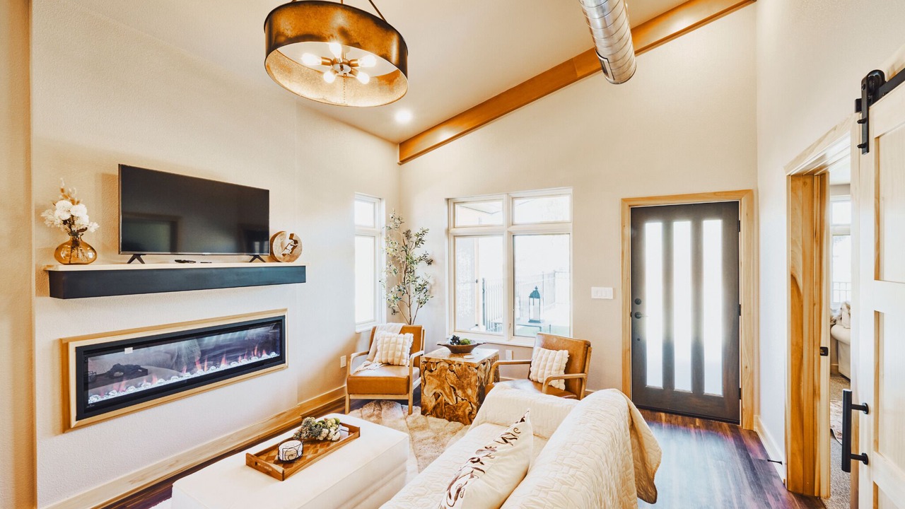 Photo of Livingroom in Sheridan
