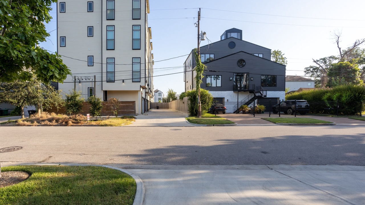 Photo of Outdoor in Shady Acres