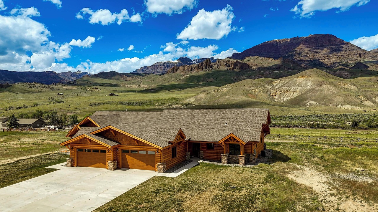 Photo of Outdoor in Wapiti
