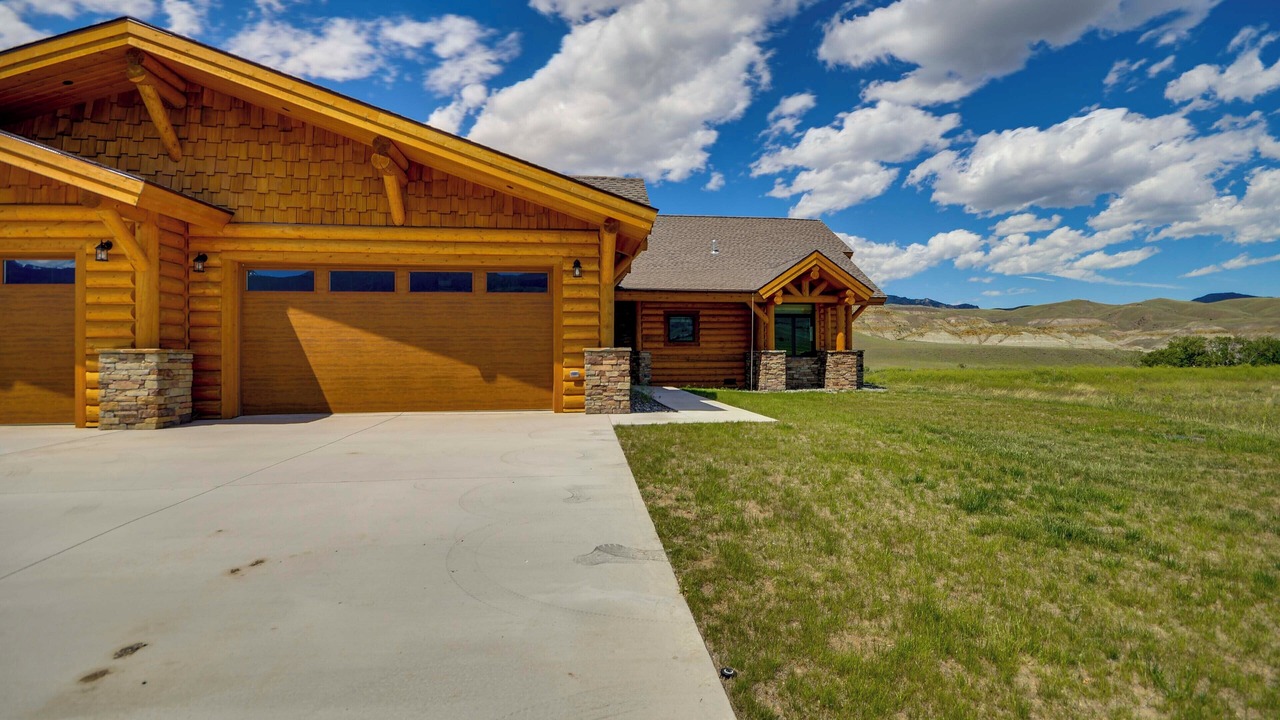 Photo of Outdoor in Wapiti