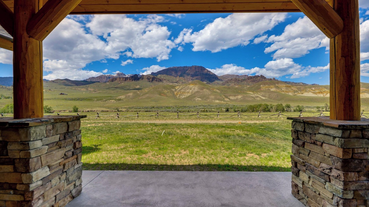 Photo of Outdoor in Wapiti