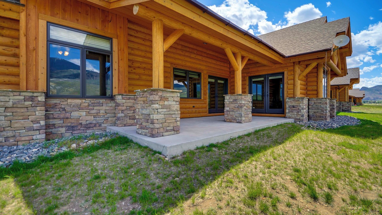 Photo of Outdoor in Wapiti