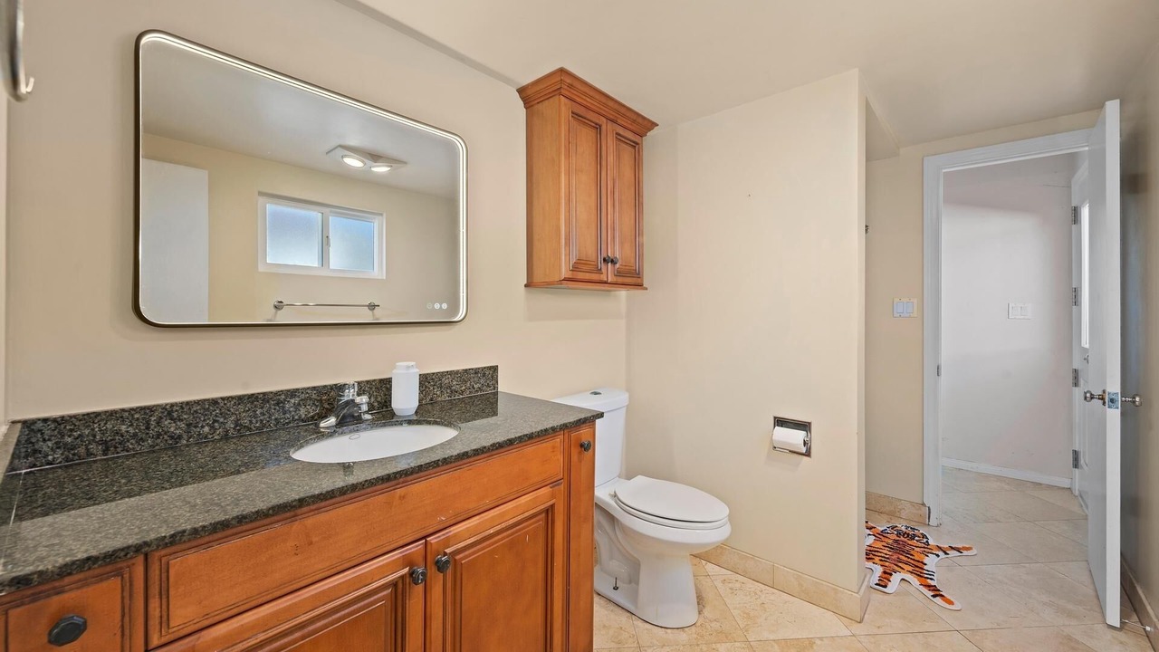 Photo of Bathroom in Loma Portal