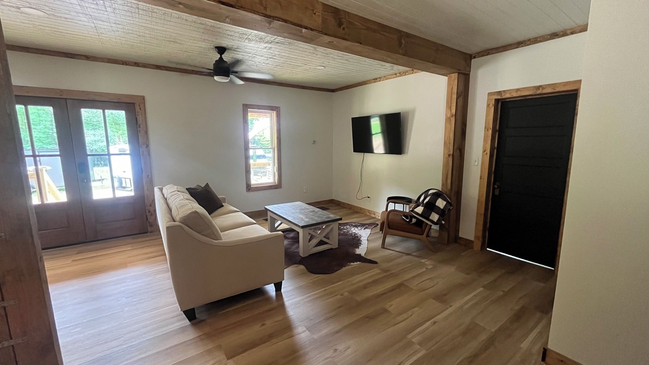 Photo of Livingroom in Dennis