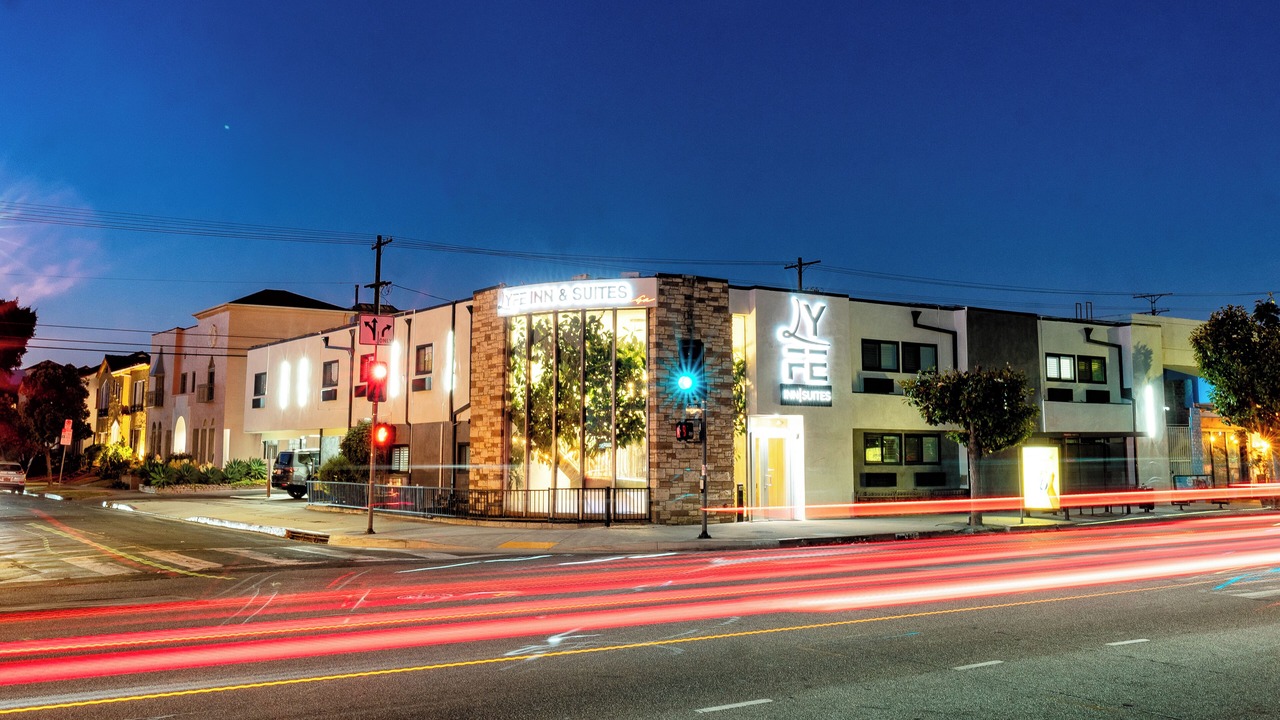 Photo of Outdoor in Fairfax District