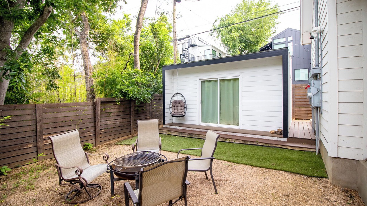 Photo of Outdoor in Dawson