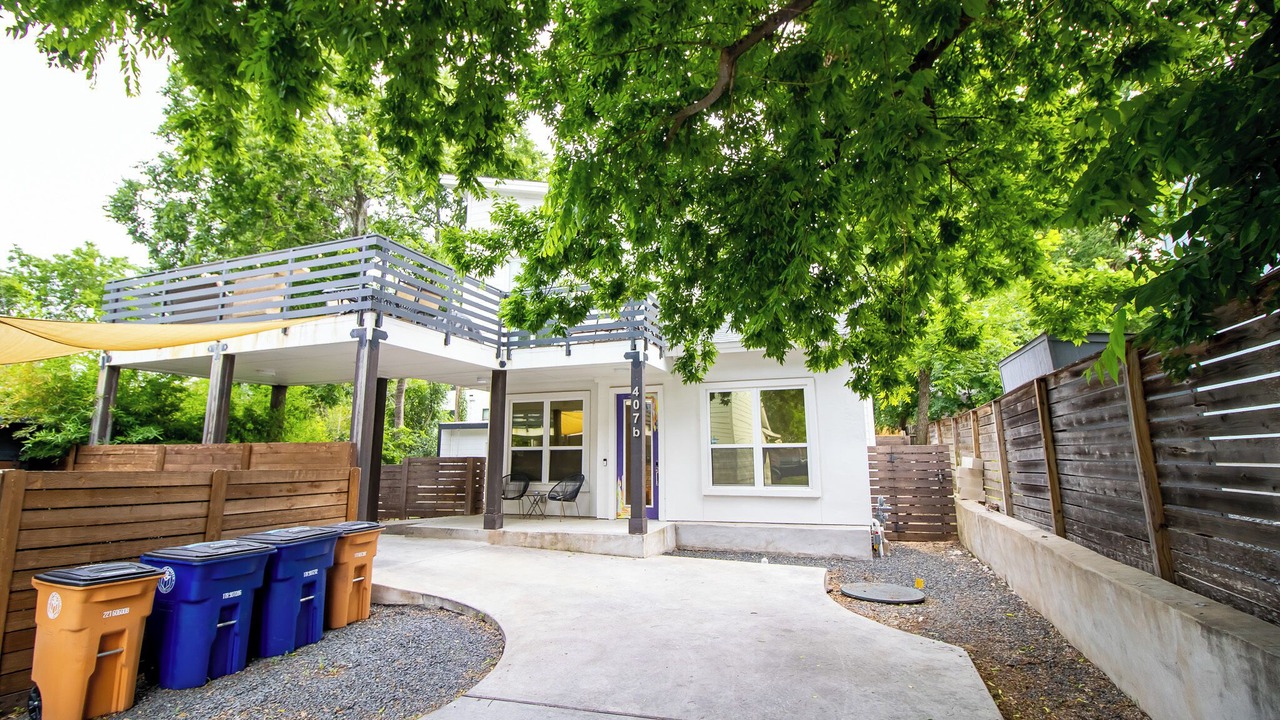 Photo of Outdoor in Dawson