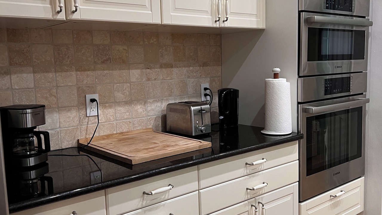 Photo of Kitchen in George Bush Park/Eldridge