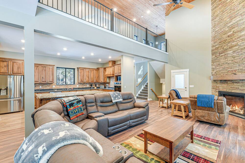 Photo of Livingroom in Star Valley Ranch